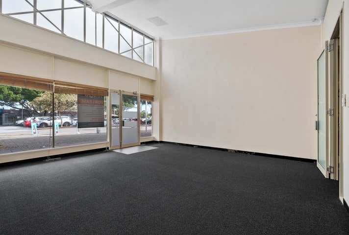 16 Morris Place Innaloo WA 6018 - Image 3