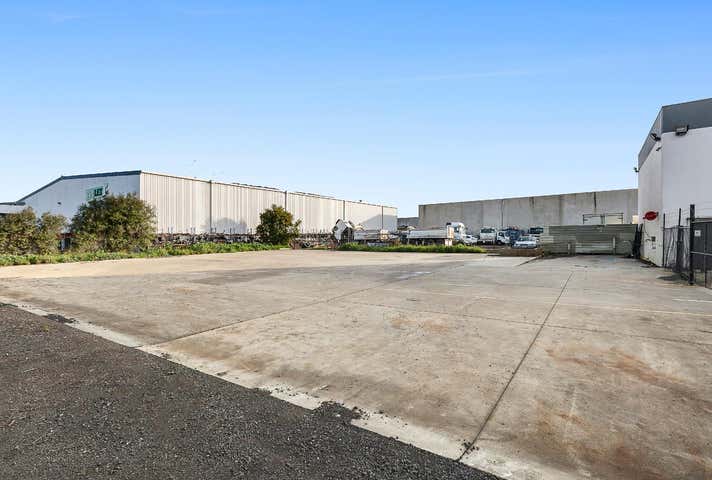 Rear, 185 Fairbairn Road Sunshine West VIC 3020 - Image 10