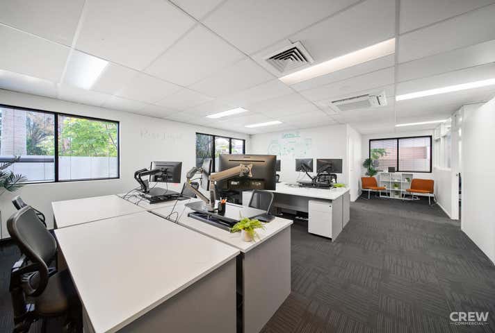 109 Upton Street Bundall QLD 4217 - Image 29