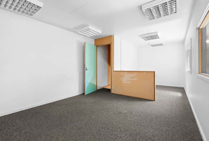 3/80-84 Tucker Street Breakwater VIC 3219 - Image 4