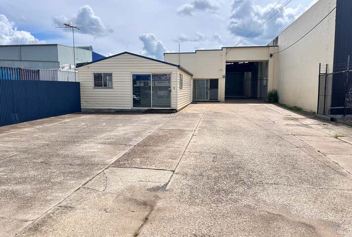 8 Turley Street Ipswich QLD 4305 - Image 12