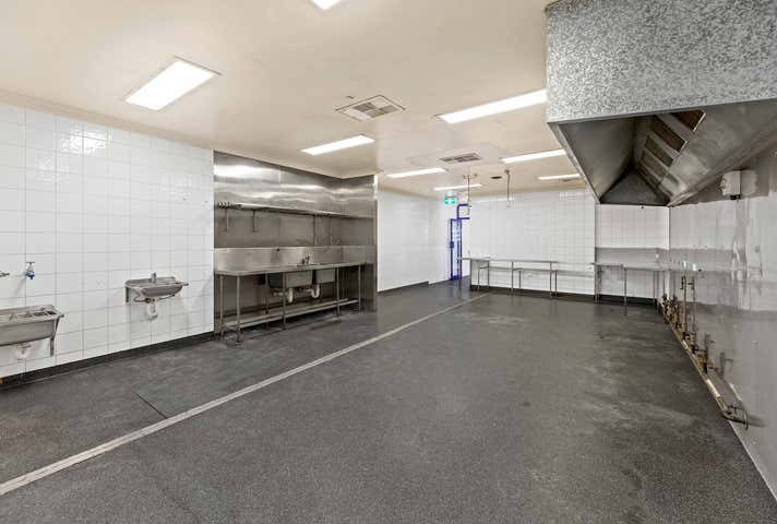 1/300 West Street Kearneys Spring QLD 4350 - Image 9