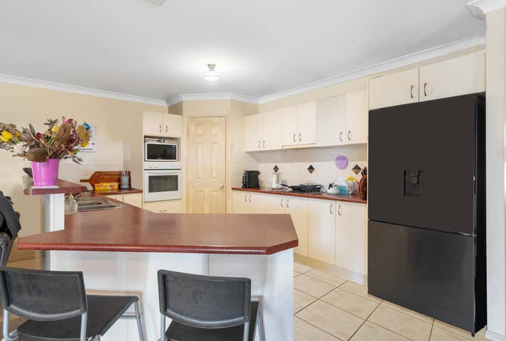 19 Caledonian Road Walloon QLD 4306 - Image 10