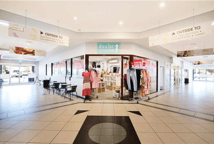 6/4 Jon Sanders Drive Glendalough WA 6016 - Image 2