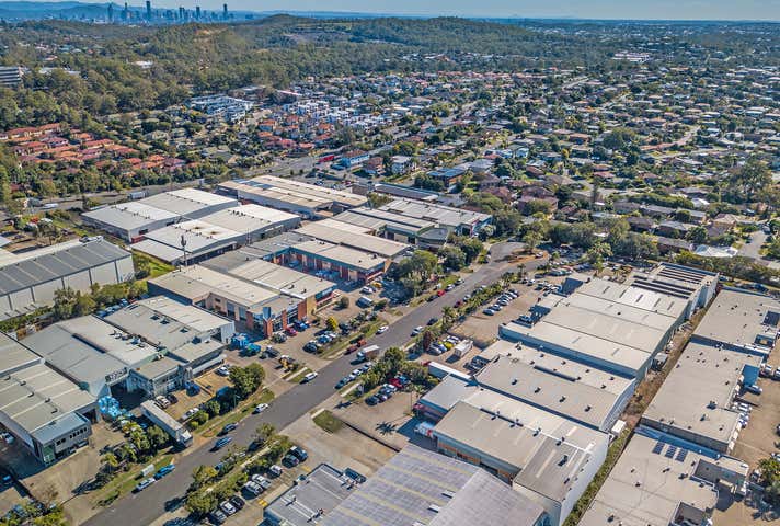 33 Devlan Street Mansfield QLD 4122 - Image 7