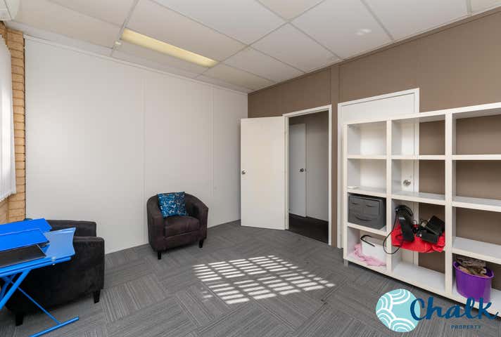 4/4 Leach Crescent Rockingham WA 6168 - Image 17