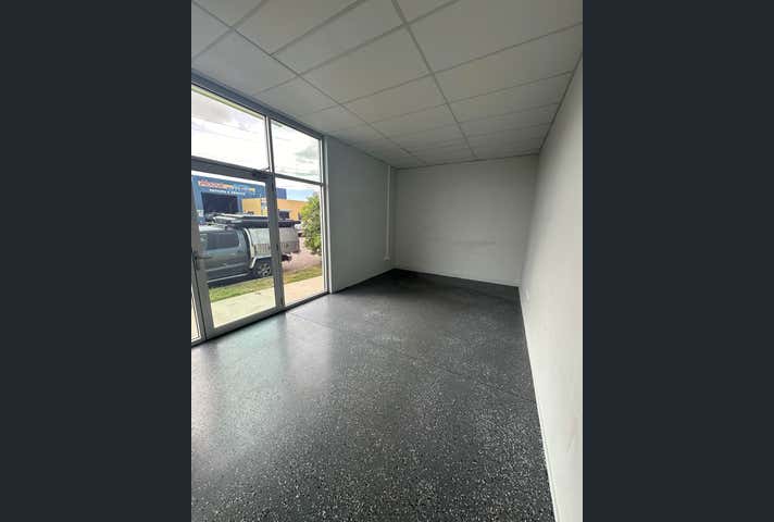 1/30 Civil Road Garbutt QLD 4814 - Image 9