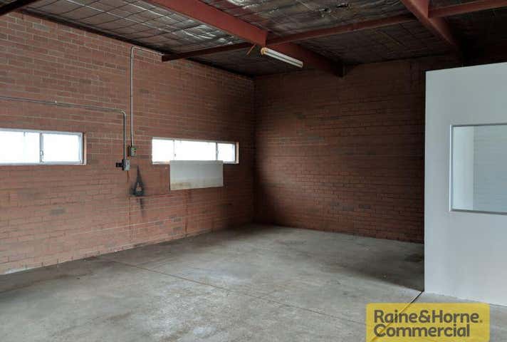 Unit 7 / 20 Milford Street East Victoria Park WA 6101 - Image 4