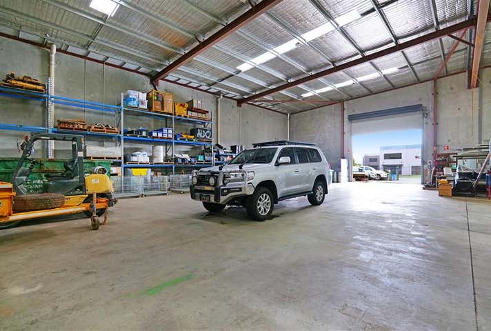 13 Chullora Bend Jandakot WA 6164 - Image 12