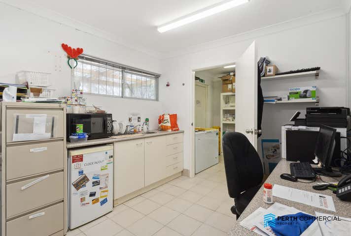 1/4 Wisteria Parade Edgewater WA 6027 - Image 10