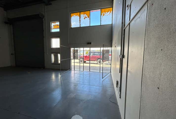 2/88-90 Beach Road Pialba QLD 4655 - Image 6