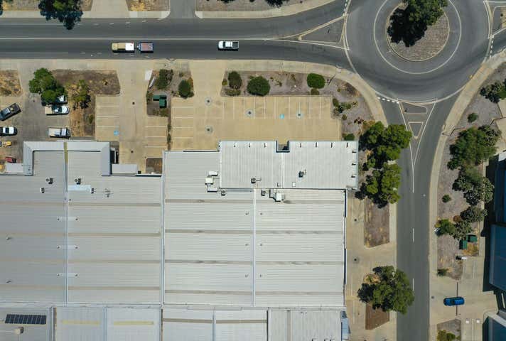 2/30 Discovery Drive Bibra Lake WA 6163 - Image 22