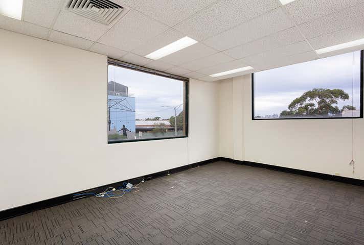 8/200 Sydney Road Brunswick VIC 3056 - Image 5