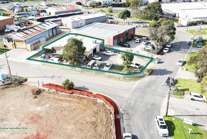 13 Gifford Avenue Ferntree Gully VIC 3156 - Image 16