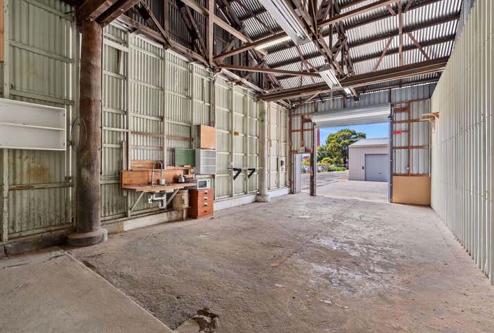 10A 313 Bellerine Street South Geelong VIC 3220 - Image 2