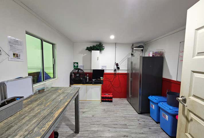 10/2 Amesbury Loop Butler WA 6036 - Image 9