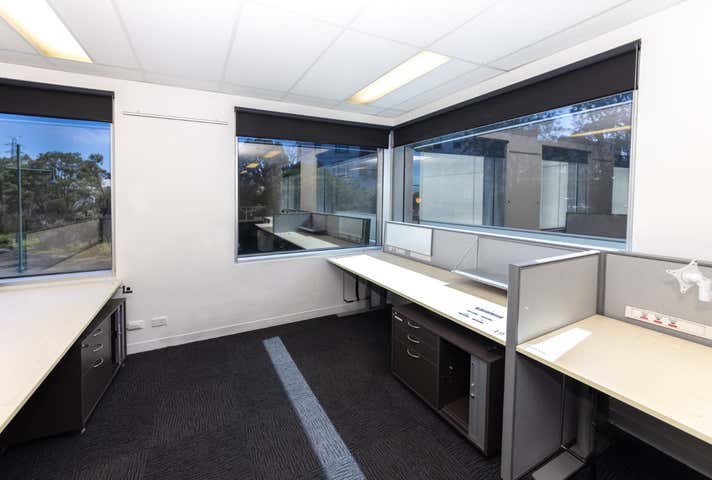 5 McClure Road Kensington VIC 3031 - Image 6