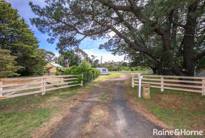 163 Main Road Riddells Creek VIC 3431 - Image 10
