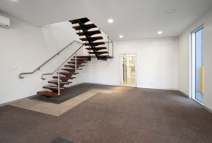 19 Latitude Boulevard Thomastown VIC 3074 - Image 4