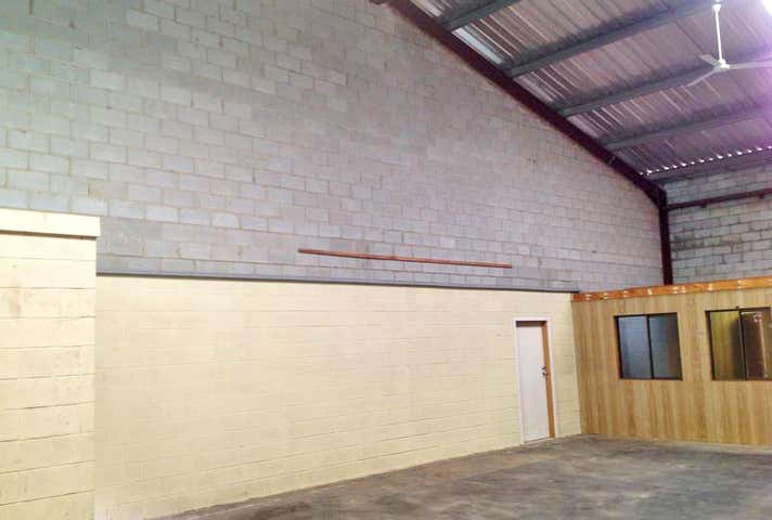 2/905 Metry Street North Albury NSW 2640 - Image 3