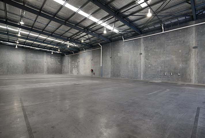 1/7 Mallaig Way Canning Vale WA 6155 - Image 15