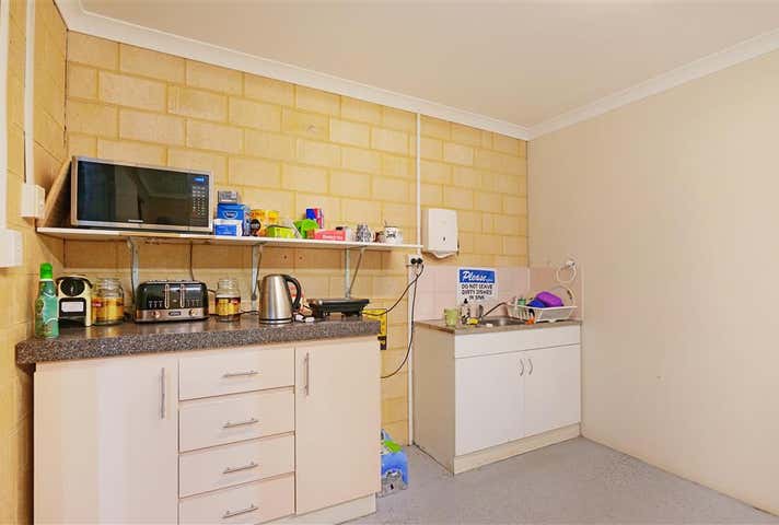 13 Chullora Bend Jandakot WA 6164 - Image 6
