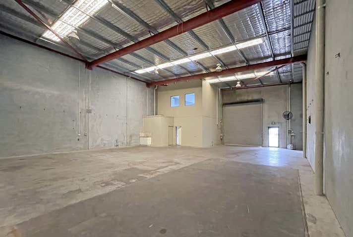 Unit 2, 6 Dillington Pass Landsdale WA 6065 - Image 5