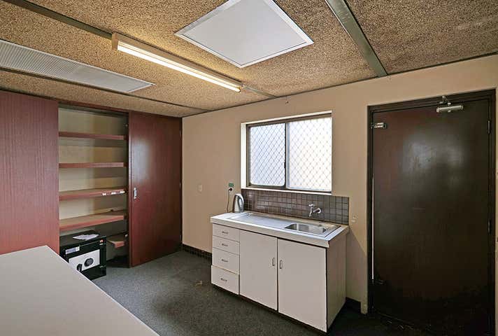 64A Hale Road Forrestfield WA 6058 - Image 8