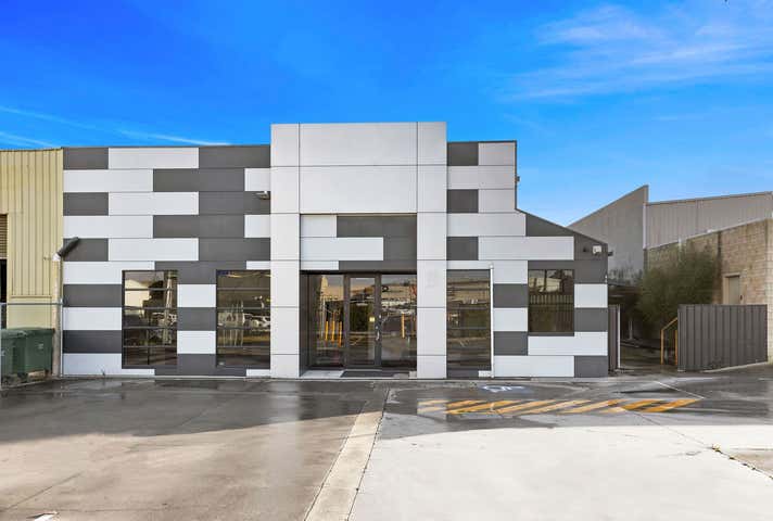 1/1 Reeves Court Breakwater VIC 3219 - Image 1