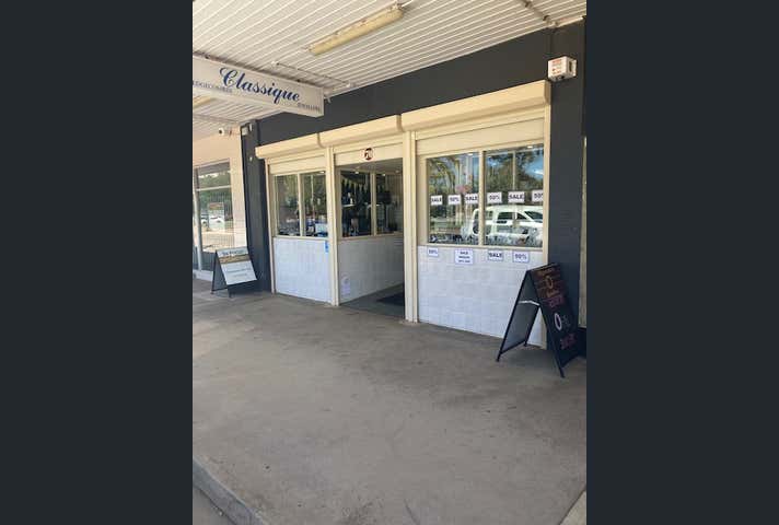 70 Barrack Street Merredin WA 6415 - Image 1