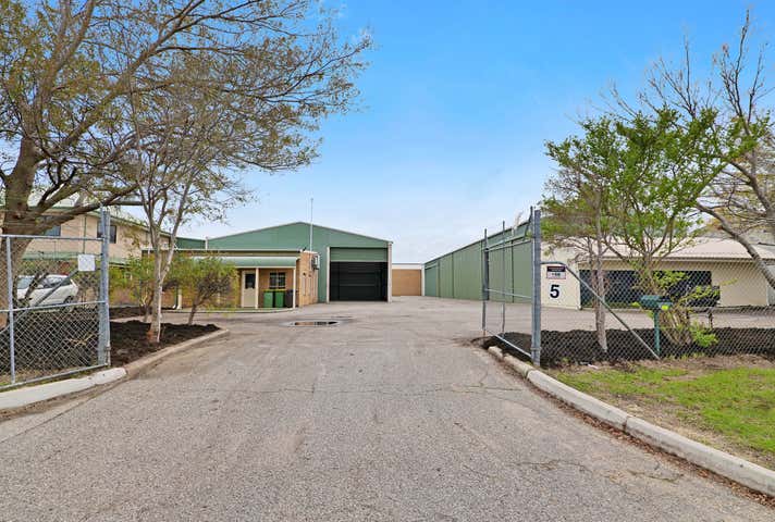 5-7 Valencia Way Maddington WA 6109 - Image 21