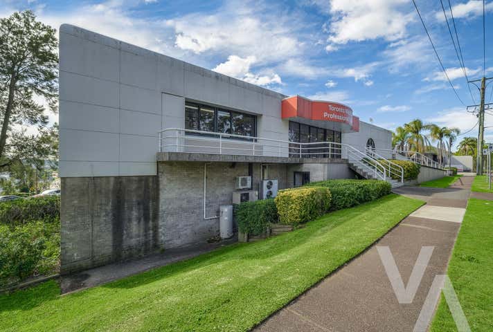 2 & 3/243 Excelsior Parade Toronto NSW 2283 - Image 1