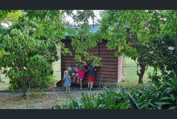 694-696 Mount Macedon Road Mount Macedon VIC 3441 - Image 14