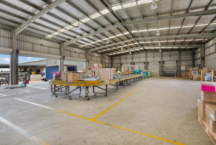 104 Harpin Street East Bendigo VIC 3550 - Image 5