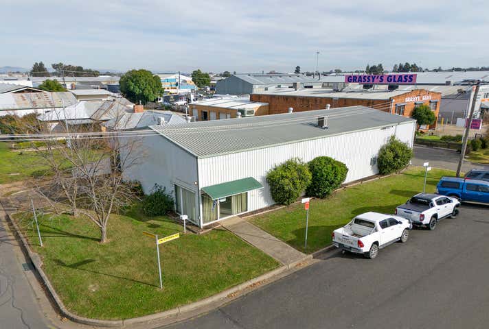 7 Barnes Street Tamworth NSW 2340 - Image 2
