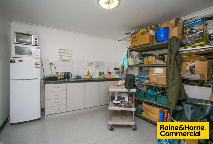 55 Solomon Road Jandakot WA 6164 - Image 17