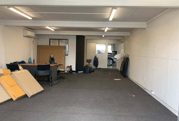 2/84-86 Lear Jet Drive Caboolture QLD 4510 - Image 4