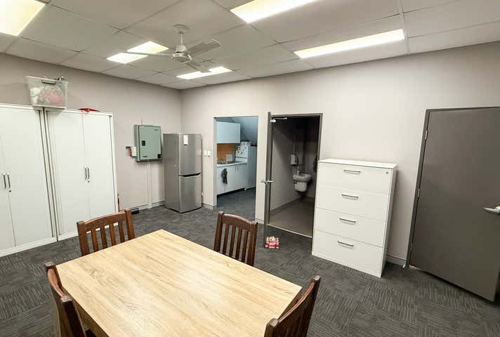 Unit 15, 19 Aero Road Ingleburn NSW 2565 - Image 4