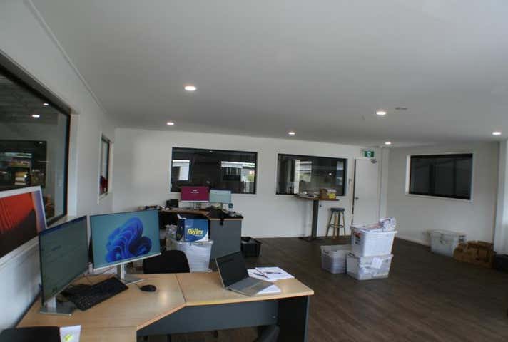 Tenancy 2, 33 Redden Street Portsmith QLD 4870 - Image 10