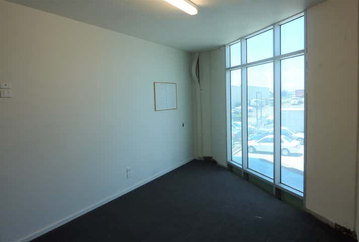 70 Rebecca Drive Ravenhall VIC 3023 - Image 9