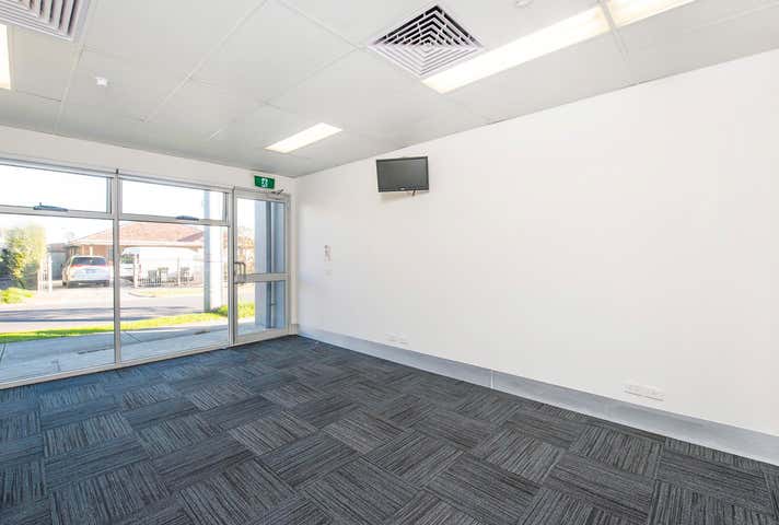 1/6 Hotham Road Niddrie VIC 3042 - Image 3