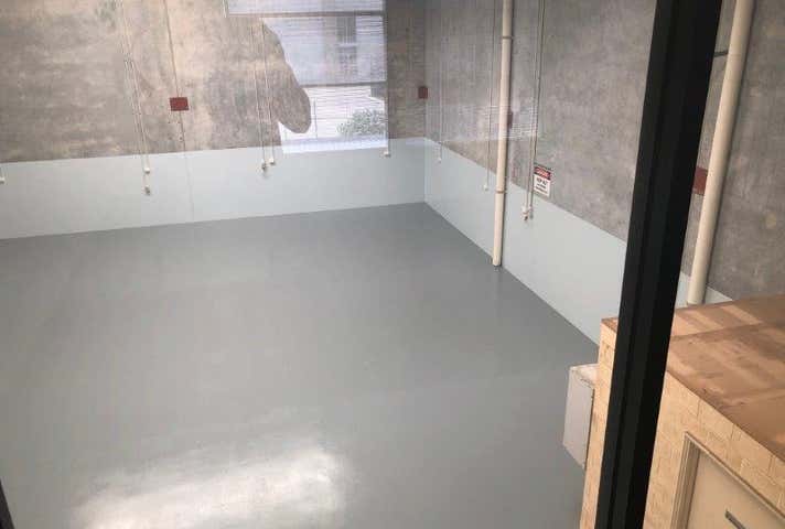 2/50 Mordaunt Cct Canning Vale WA 6155 - Image 6