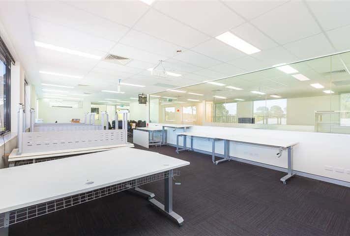 2 & 3/6 Brodie Hall Drive Bentley WA 6102 - Image 8