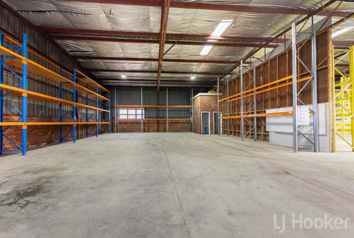 7 Foster Street Queanbeyan East NSW 2620 - Image 9