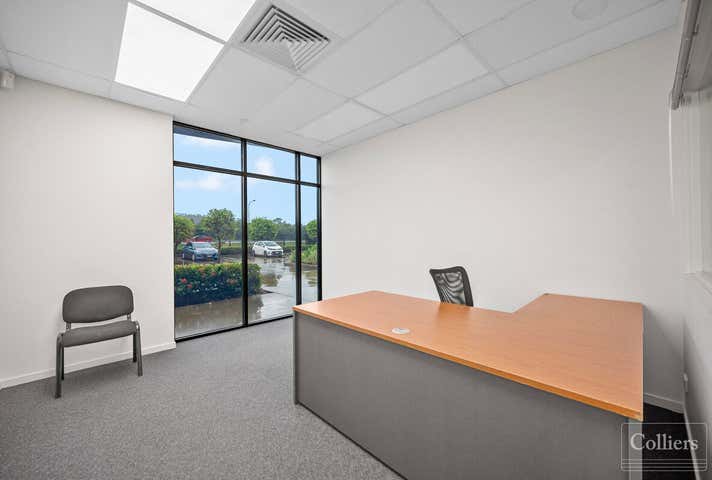 2/719-725 Woolcock Street Mount Louisa QLD 4814 - Image 9