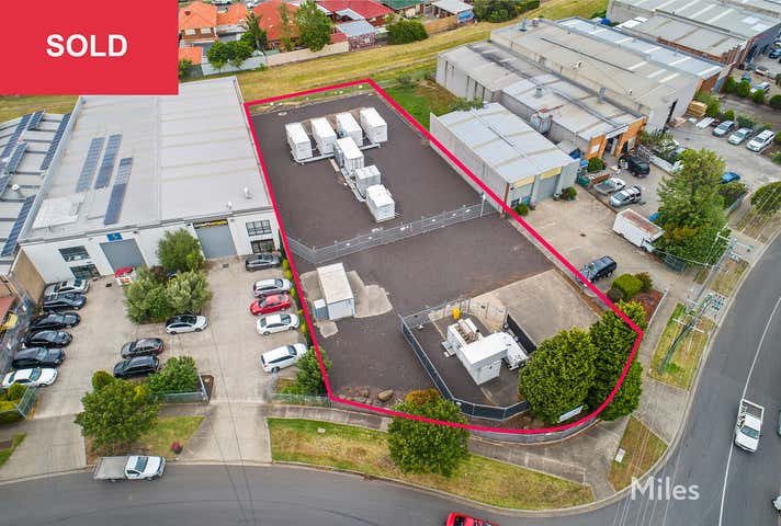 2 Longview Court Thomastown VIC 3074 - Image 1