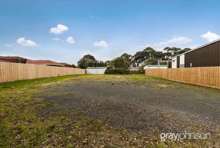 104 Robjant Street Hampton Park VIC 3976 - Image 4