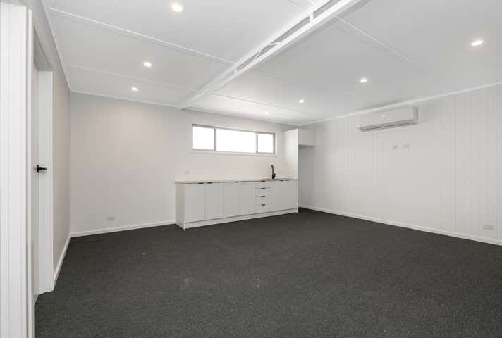 1/219 Breen Street Golden Square VIC 3555 - Image 4