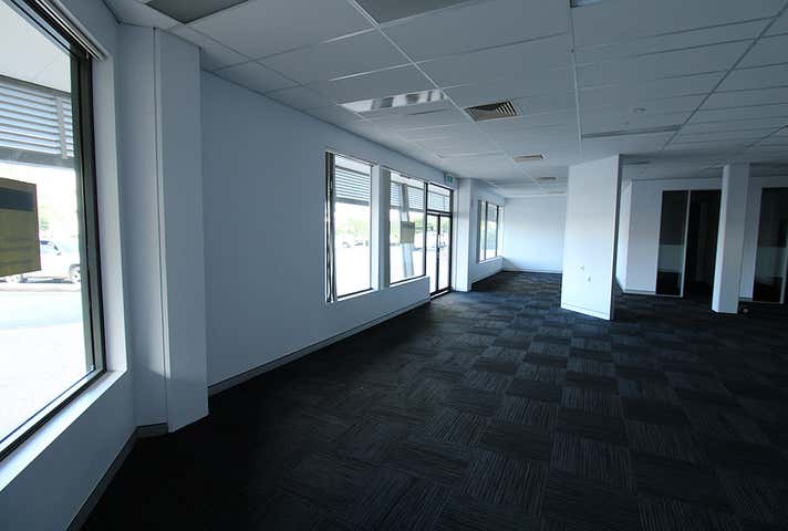 Suite 8, 228-230 Shute Harbour Road Cannonvale QLD 4802 - Image 7