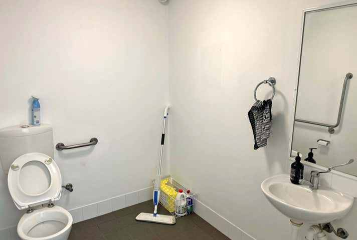 Unit 2, 17 Caloundra Road Clarkson WA 6030 - Image 11